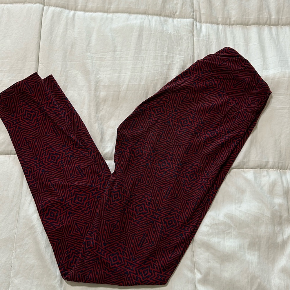 LulaRoe buttery soft leggings.